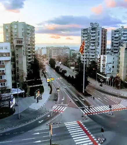 Centar Near Marriott * Skopje